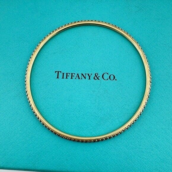 RARE Tiffany & Co. 18k Tsavorite Metro Bangle in Yellow Gold