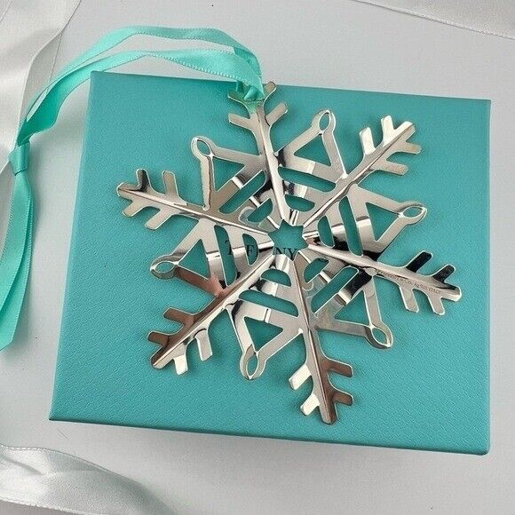 RARE Tiffany & Co. Sterling Silver Snowflake Holiday Tree Ornament w/pouch