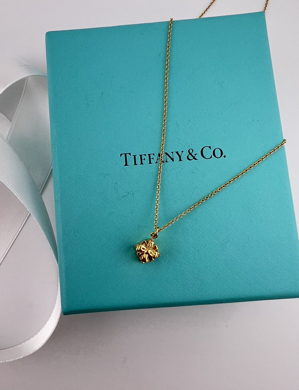 RARE Tiffany & Co. Mini Gift Box Necklace in 18k Yellow Gold 16.5"