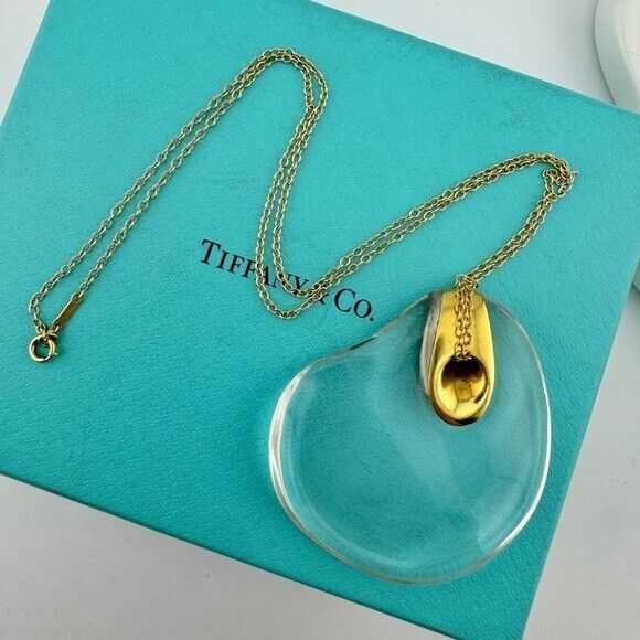 Vtg. Tiffany & Co. 18k Elsa Peretti Freeform Rock Crystal Pendant Necklace