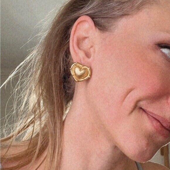 RARE Tiffany & Co. Vintage Paloma Picasso Hammered Heart Earrings 18k Gold