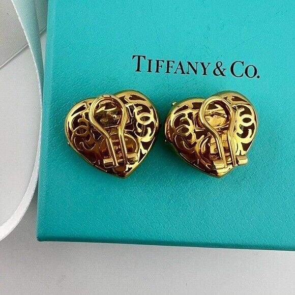 RARE Tiffany & Co. Vintage Paloma Picasso Hammered Heart Earrings 18k Gold