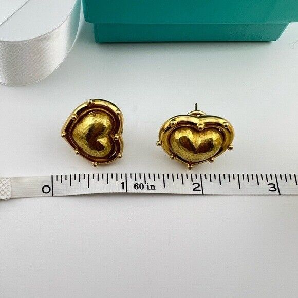 RARE Tiffany & Co. Vintage Paloma Picasso Hammered Heart Earrings 18k Gold