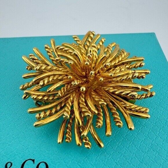 Vintage Tiffany & Co. Sea Urchin Pin Brooch 18k Yellow Gold 21g
