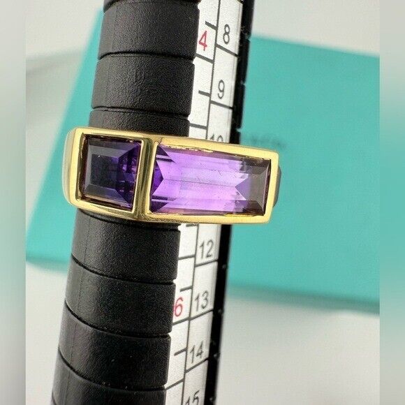 Vintage Tiffany & Co. Baguette Three-stone Ring Amethyst in 18k Yellow Gold 7g