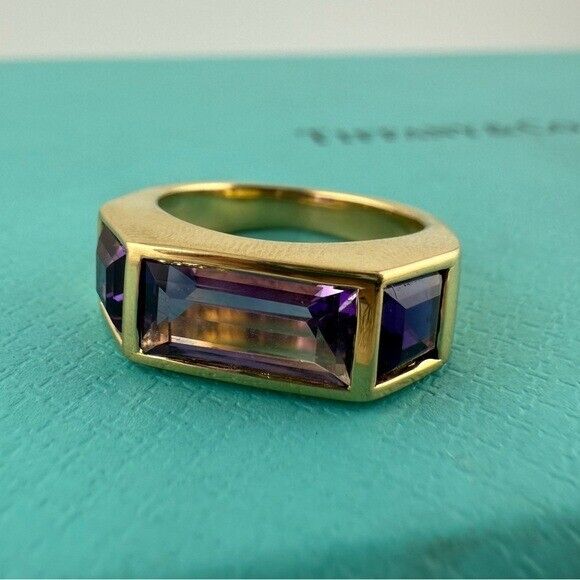 Vintage Tiffany & Co. Baguette Three-stone Ring Amethyst in 18k Yellow Gold 7g