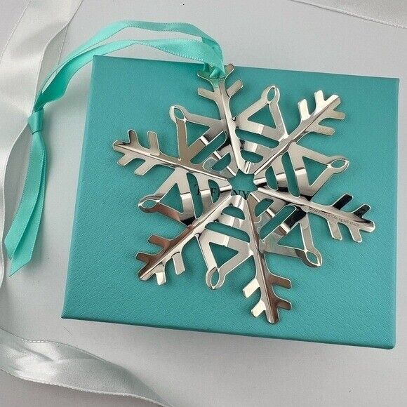 RARE Tiffany & Co. Sterling Silver Snowflake Holiday Tree Ornament w/pouch