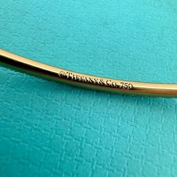 RARE Tiffany & Co. 18k Tsavorite Metro Bangle in Yellow Gold